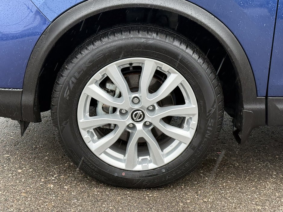 2023 Nissan Qashqai S-10