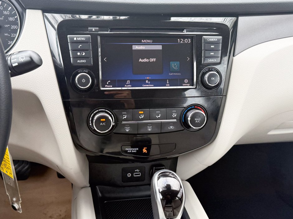 2023 Nissan Qashqai S-17