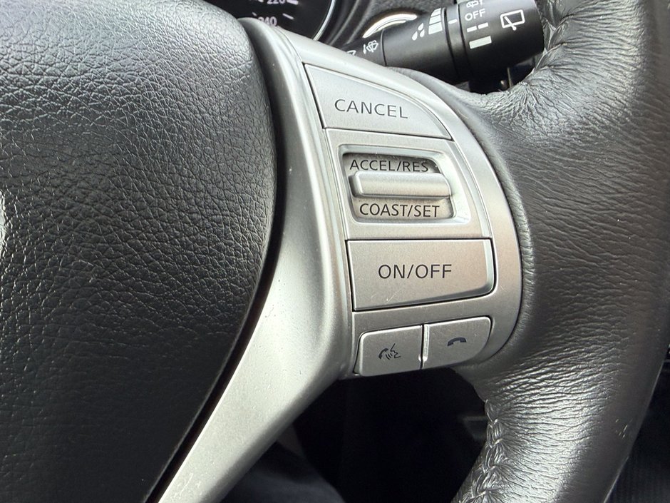 2015 Nissan Rogue SL-23