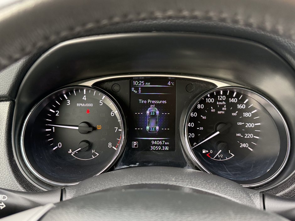 2015 Nissan Rogue SL-24