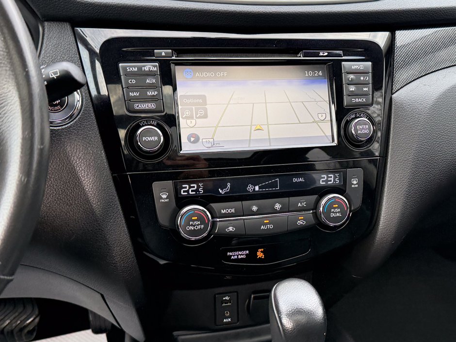 2015 Nissan Rogue SL-18