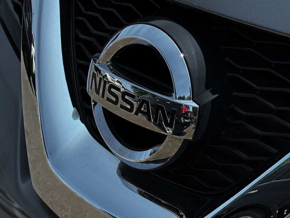 2016 Nissan Rogue S-10