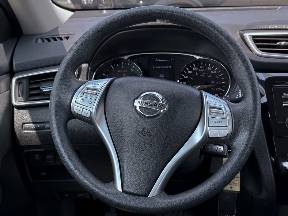 2016 Nissan Rogue S-17