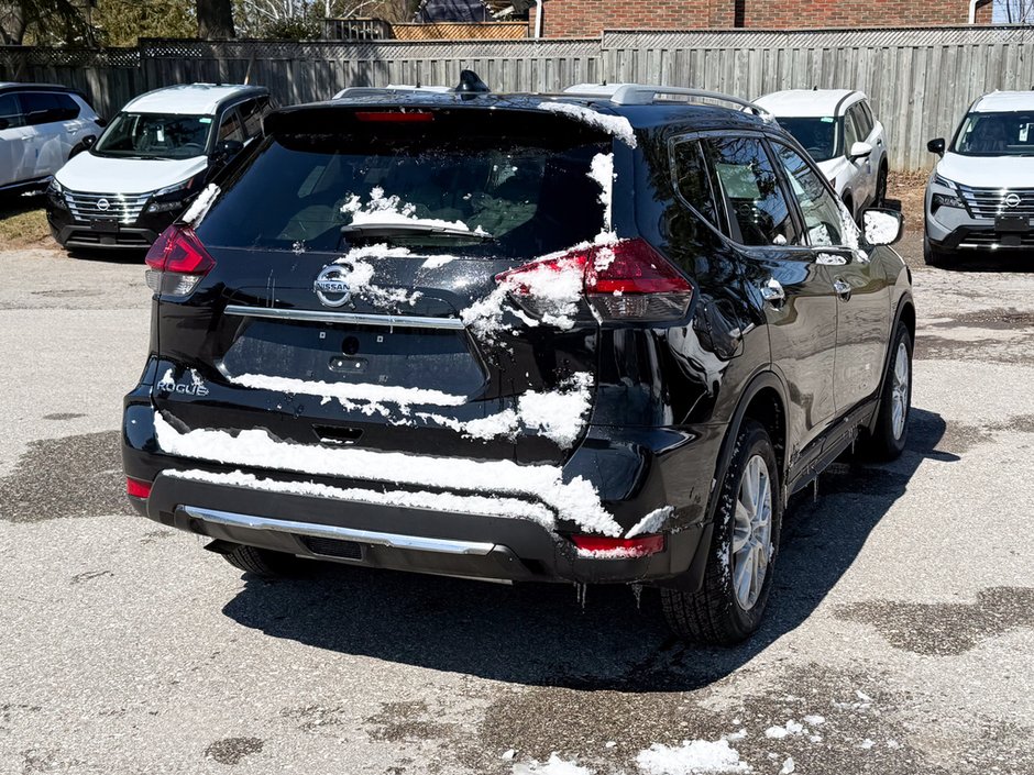 2018 Nissan Rogue-6