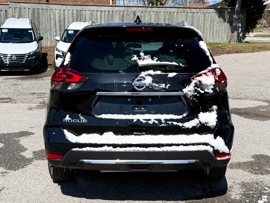 2018 Nissan Rogue-5