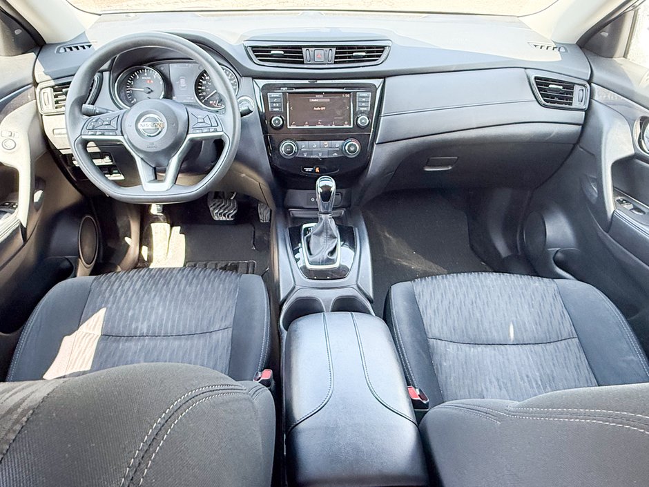 2018 Nissan Rogue-14