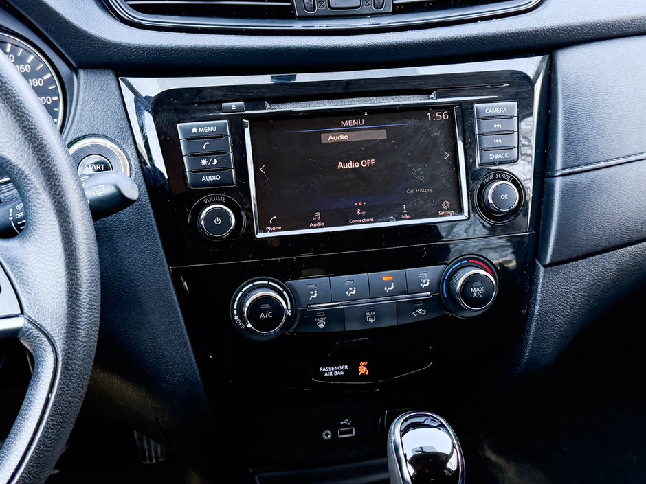 2018 Nissan Rogue-16
