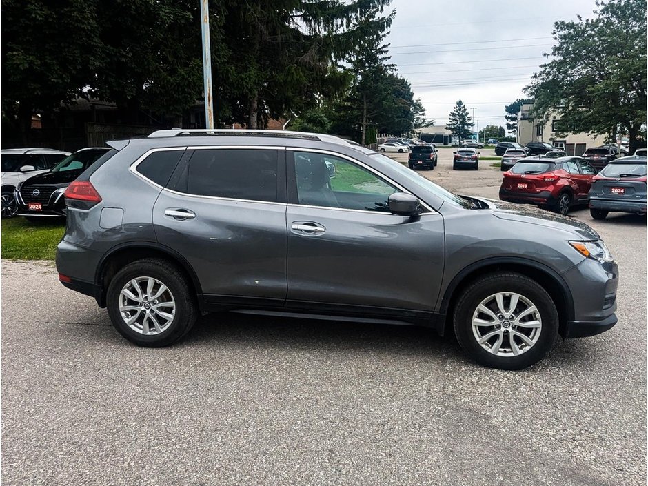 2019 Nissan Rogue S-9