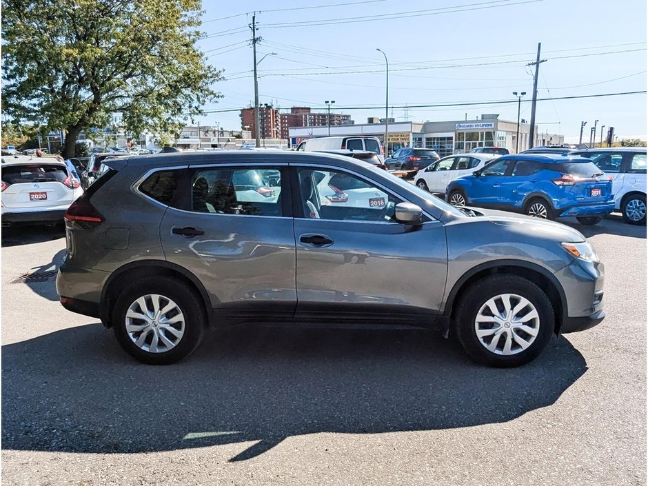 2019 Nissan Rogue S-8