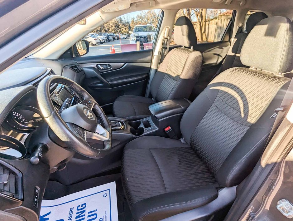 2019 Nissan Rogue SV-17