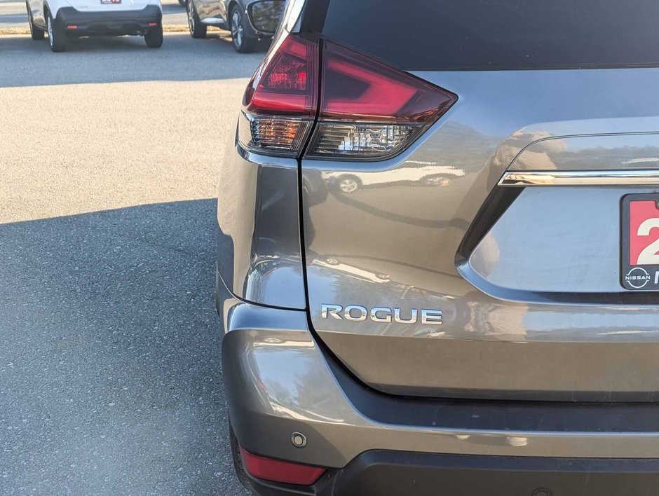 2019 Nissan Rogue SV-10