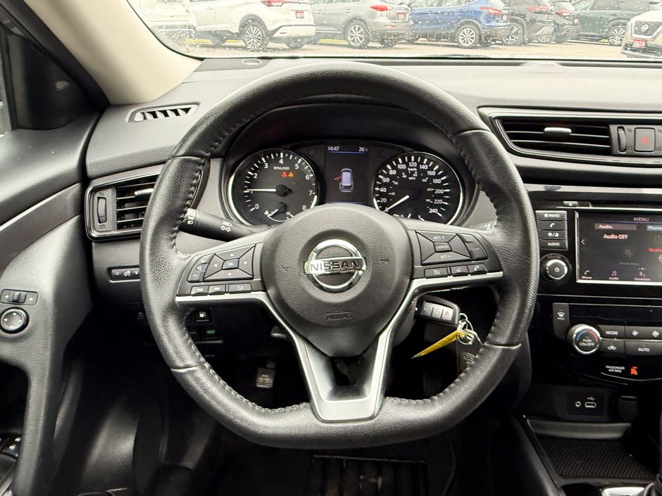 2020 Nissan Rogue S-18