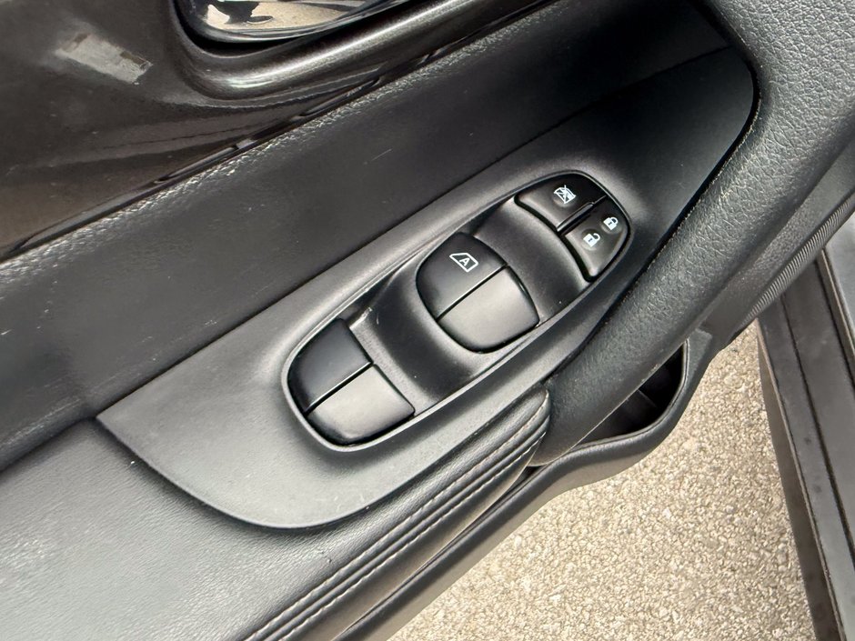 2020 Nissan Rogue S-21