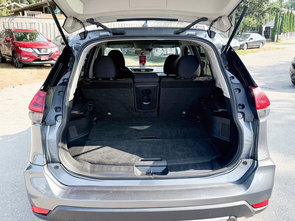 2020 Nissan Rogue SV-13