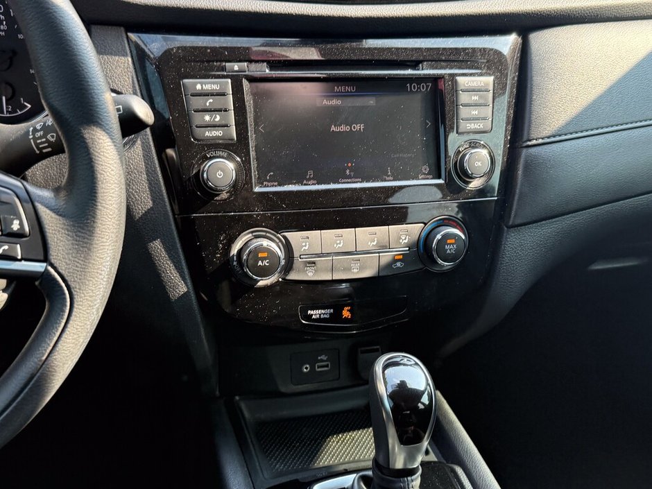 2020 Nissan Rogue SV-18