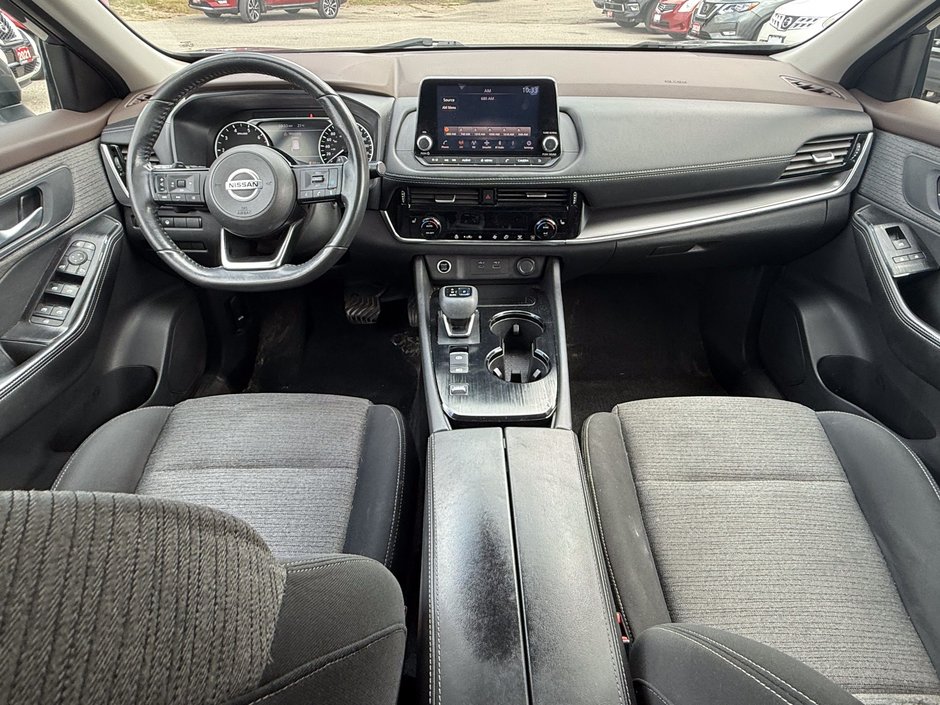 2021 Nissan Rogue SV-16