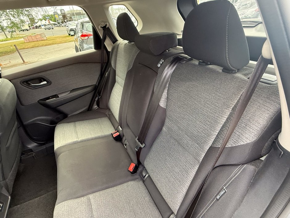 2021 Nissan Rogue SV-15