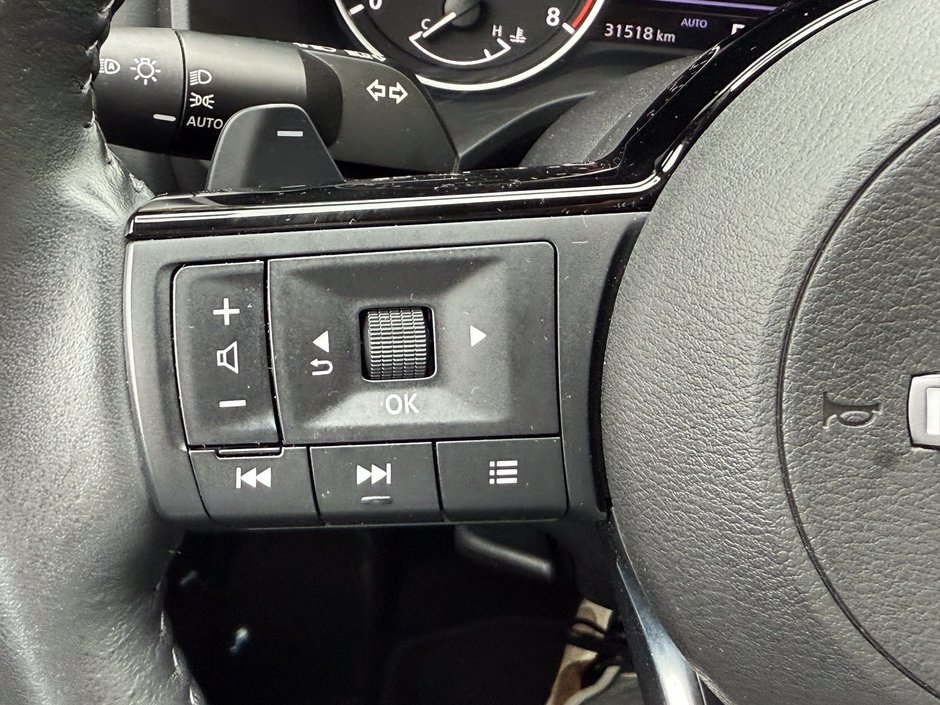 2023 Nissan Rogue SL-24