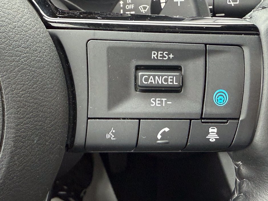 2023 Nissan Rogue SV-24