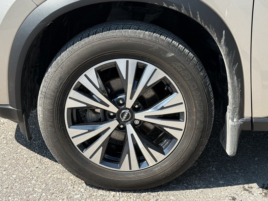2023 Nissan Rogue SV-13