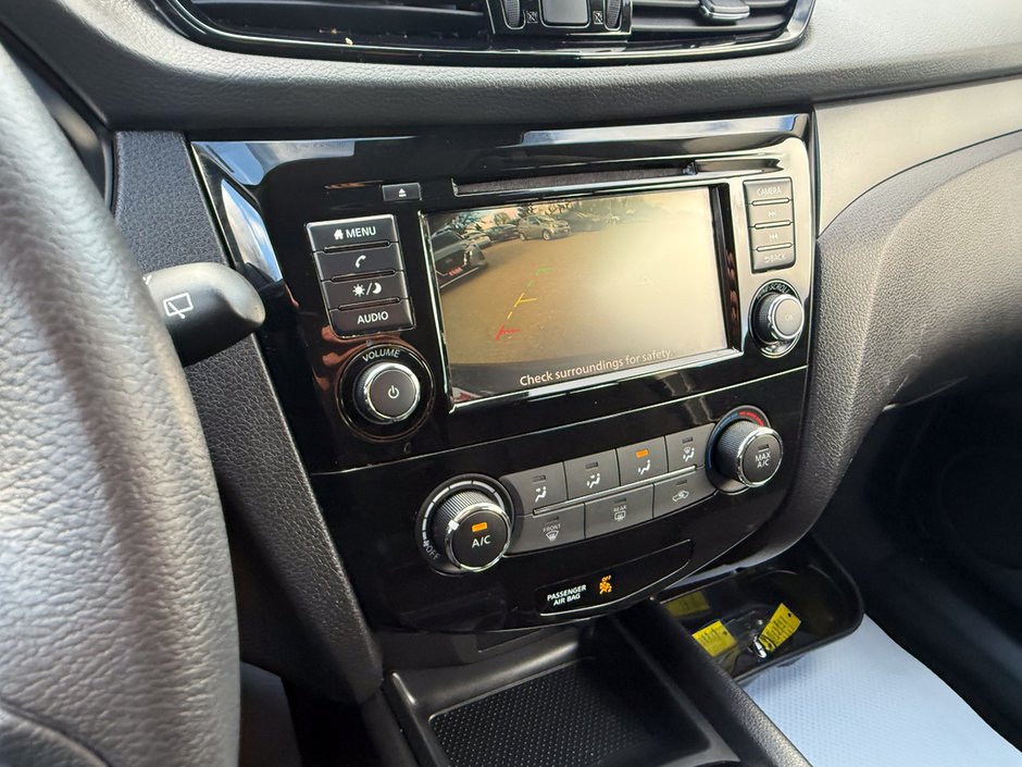 2023 Nissan Rogue SV-1