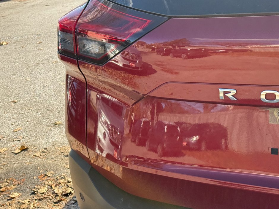 2023 Nissan Rogue Platinum-11