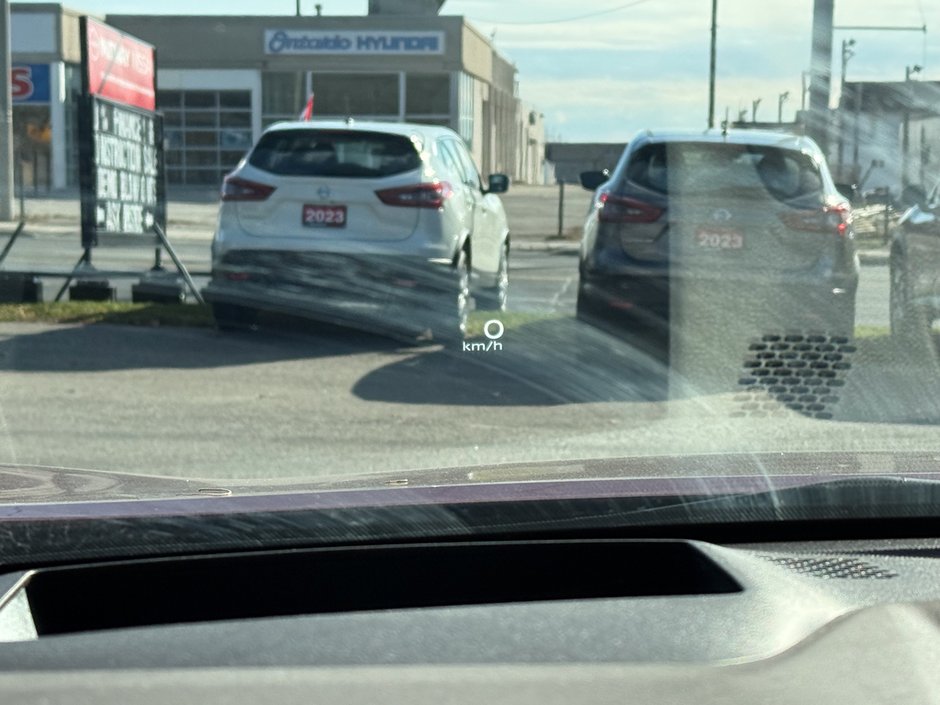 2023 Nissan Rogue Platinum-25