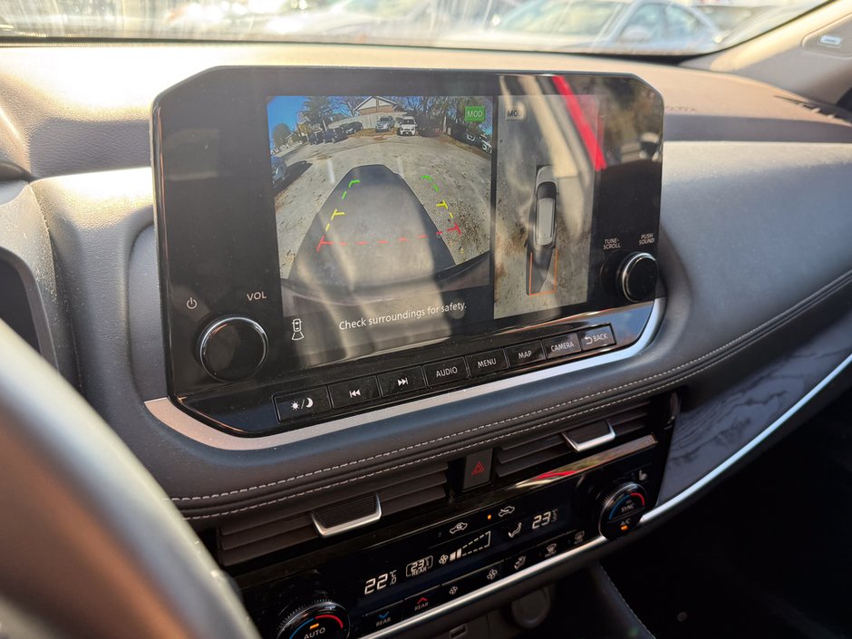 2023 Nissan Rogue Platinum-23