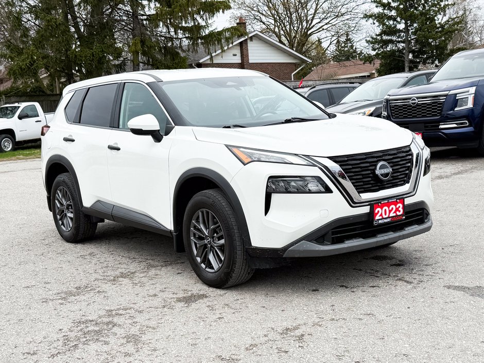2023 Nissan Rogue S-8