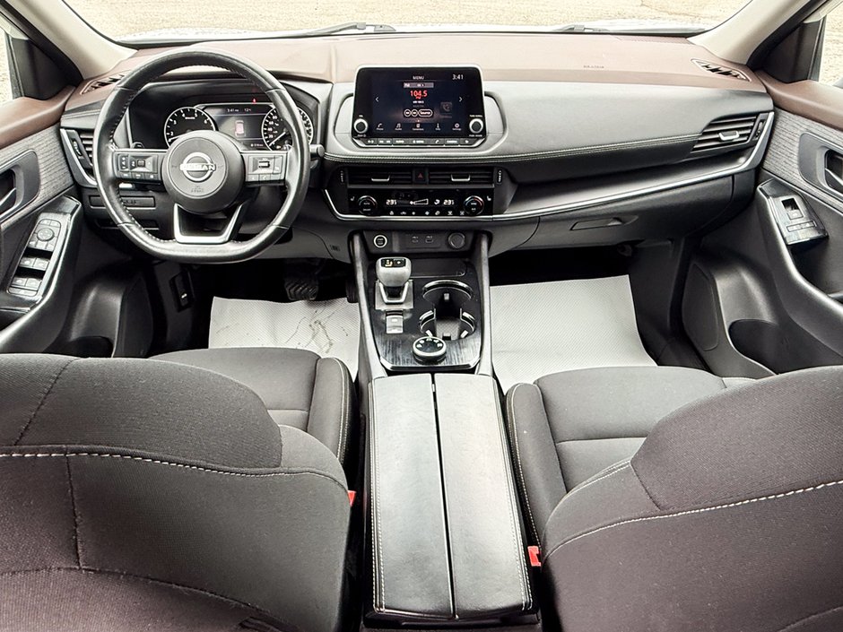 2023 Nissan Rogue S-15