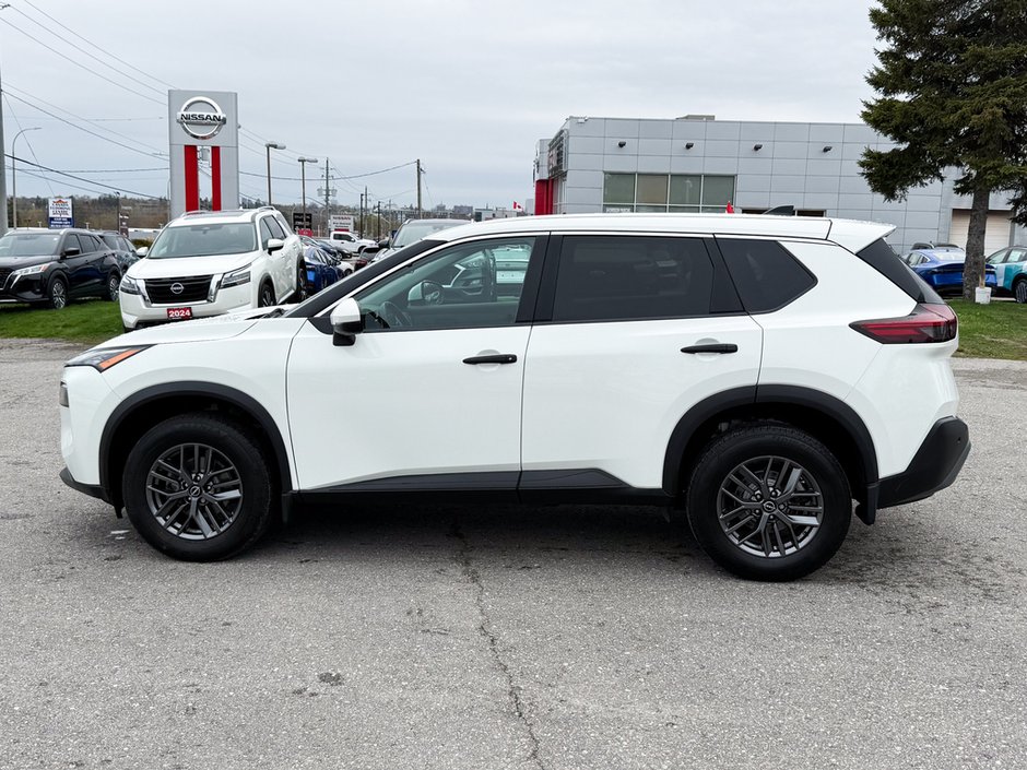 2023 Nissan Rogue S-3