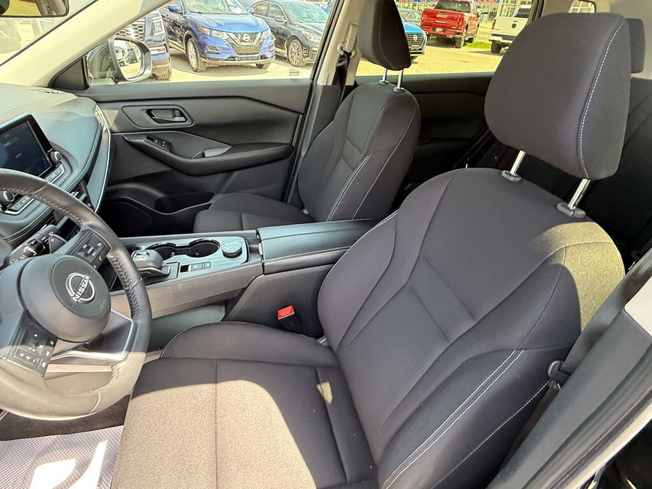 2024 Nissan Rogue S-21