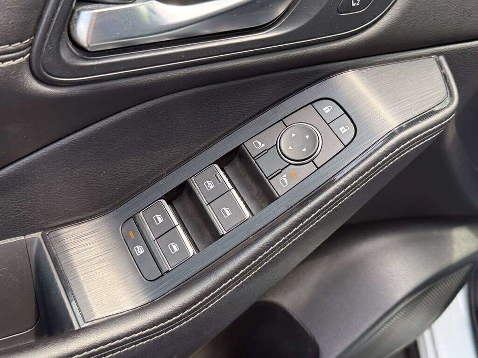 2024 Nissan Rogue SL-17
