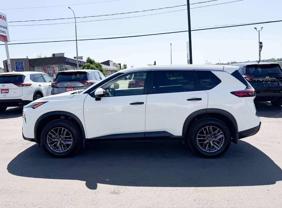 2024 Nissan Rogue S-4
