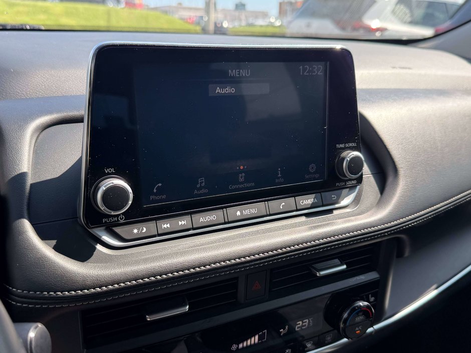 2024 Nissan Rogue S-23