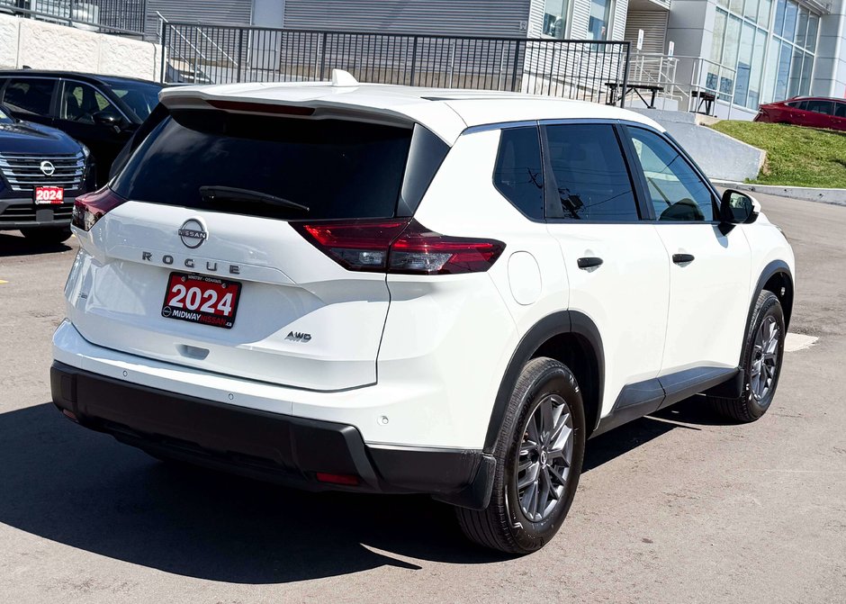 2024 Nissan Rogue S-7