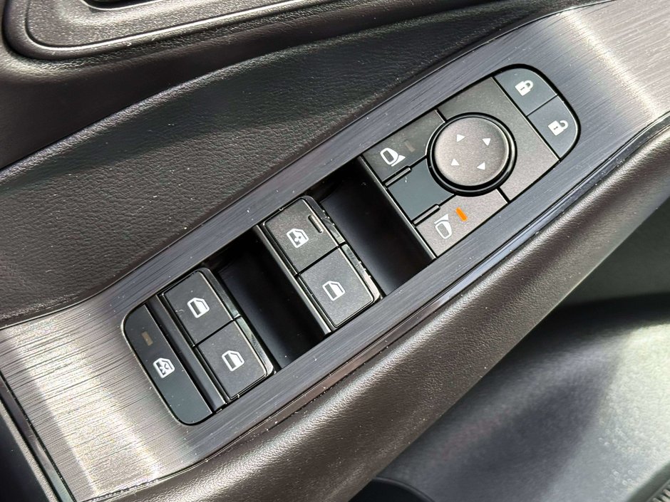 2024 Nissan Rogue S-18