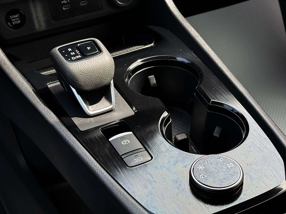 2024 Nissan Rogue S-17