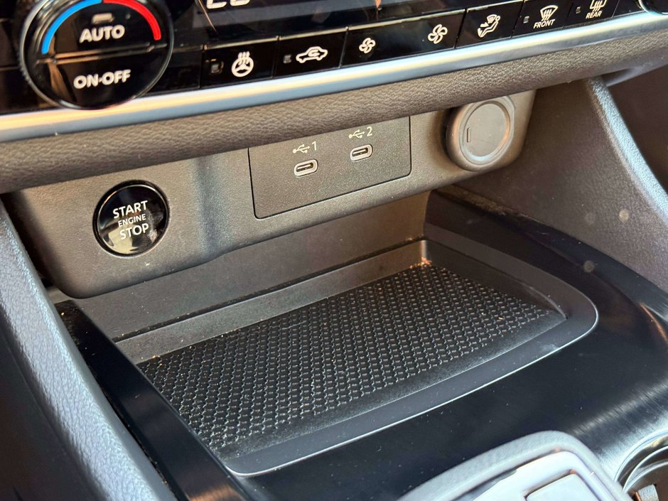 2024 Nissan Rogue S-24