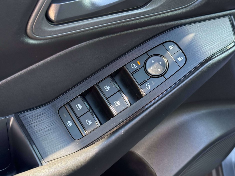 2024 Nissan Rogue S-19