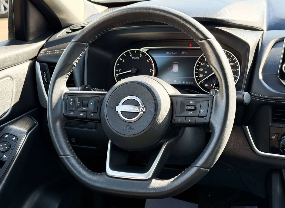 2024 Nissan Rogue S-16