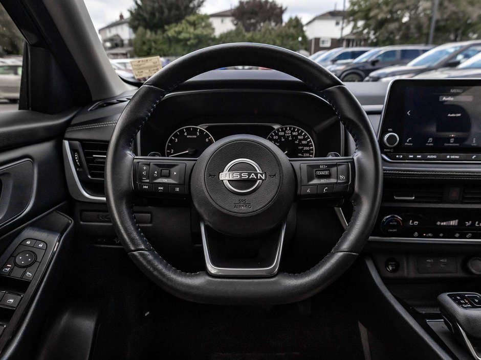 2024 Nissan Rogue S-8