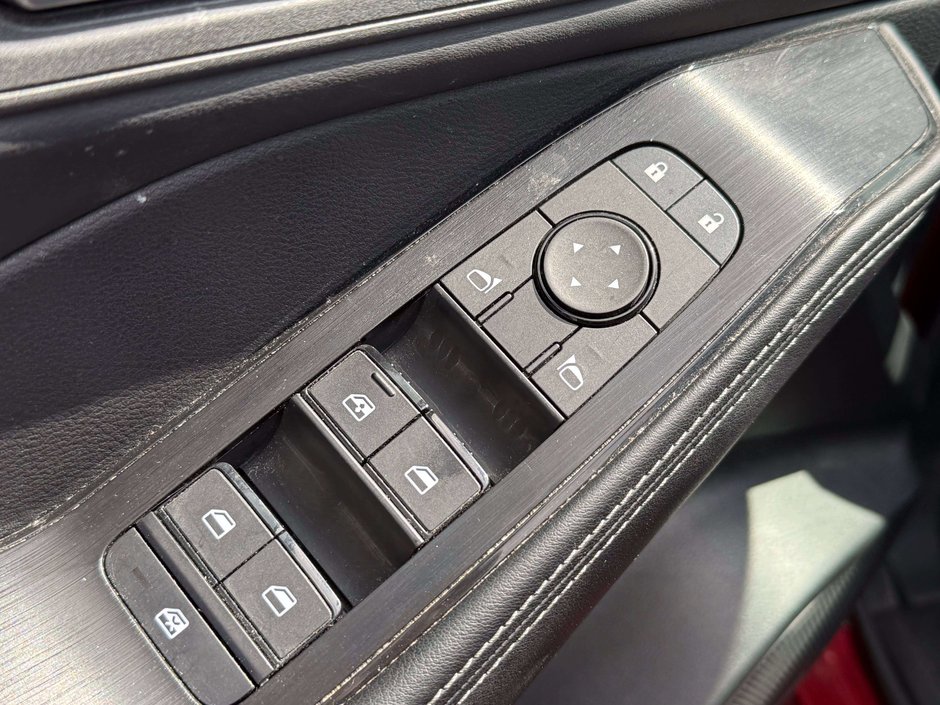 2024 Nissan Rogue SV-19