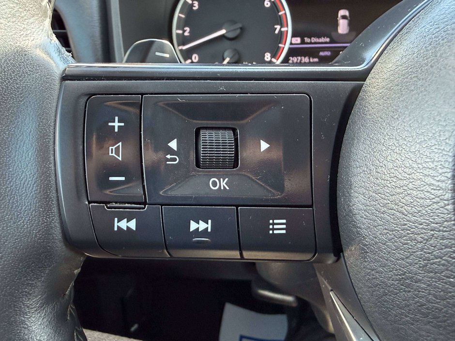 2024 Nissan Rogue S-27