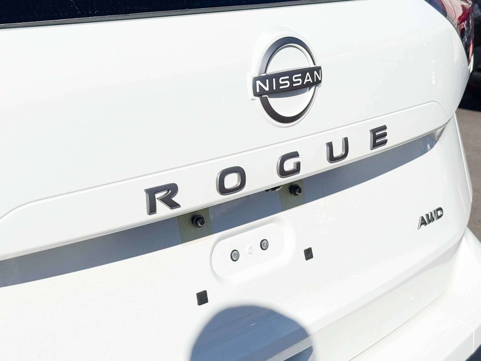 2024 Nissan Rogue S-12