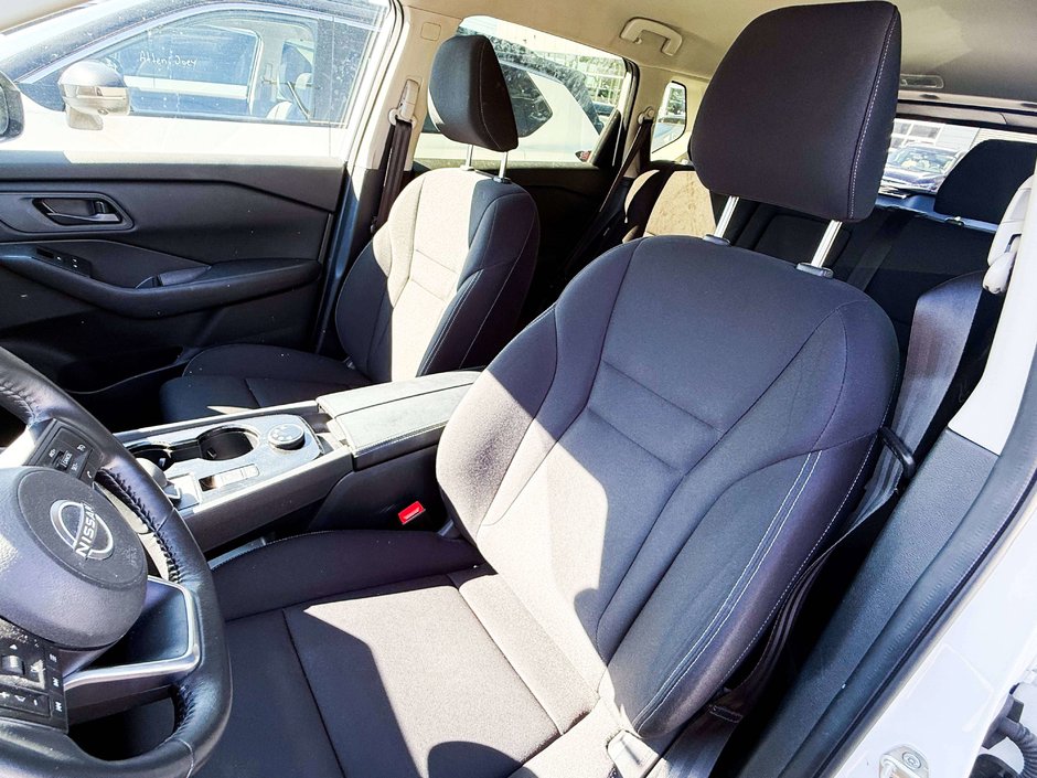 2024 Nissan Rogue S-19