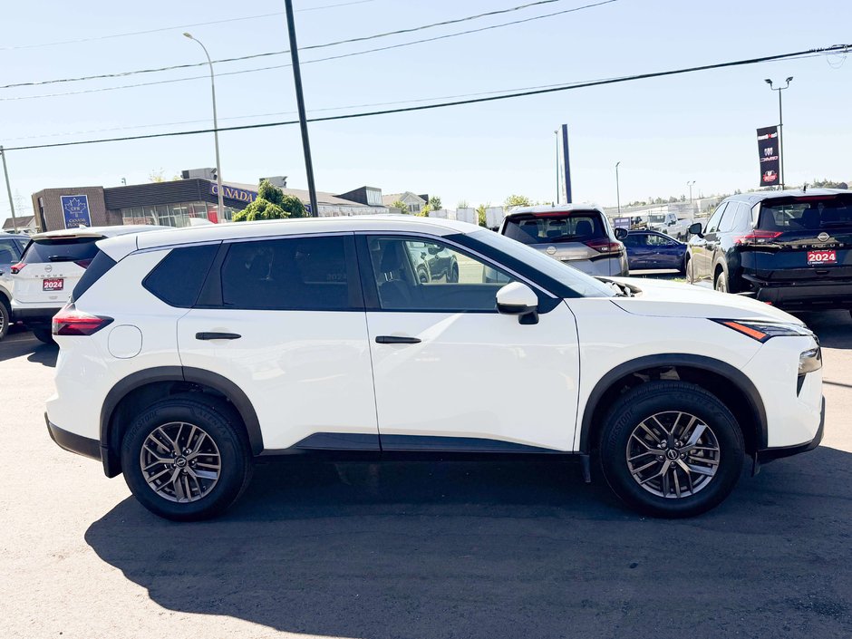 2024 Nissan Rogue S-8