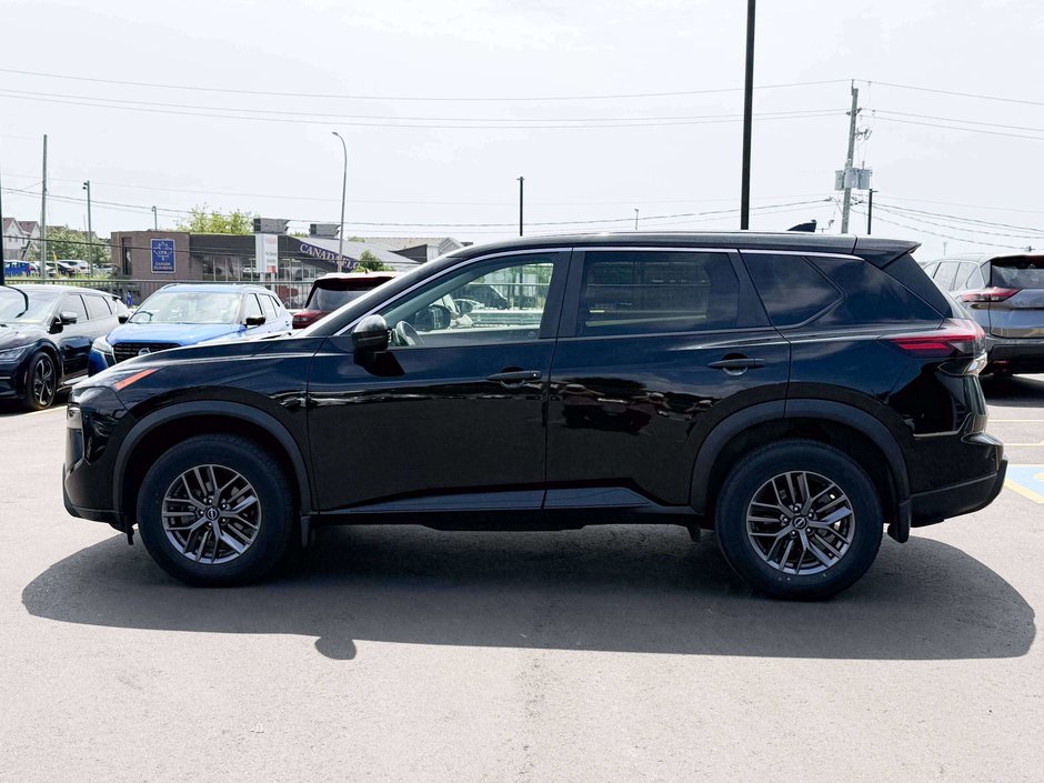 2024 Nissan Rogue S-4