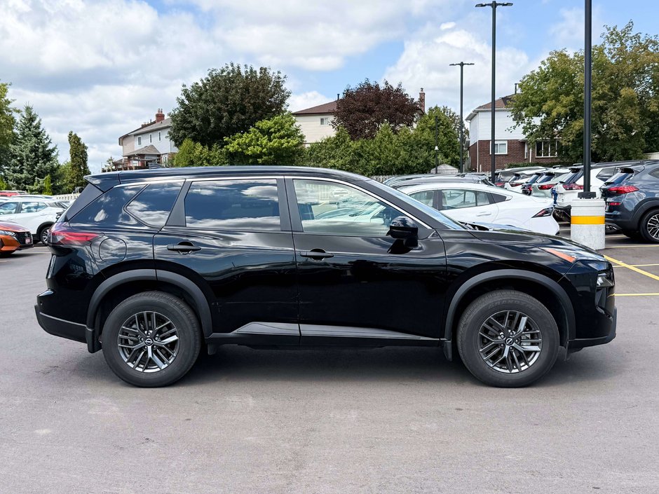 2024 Nissan Rogue S-8