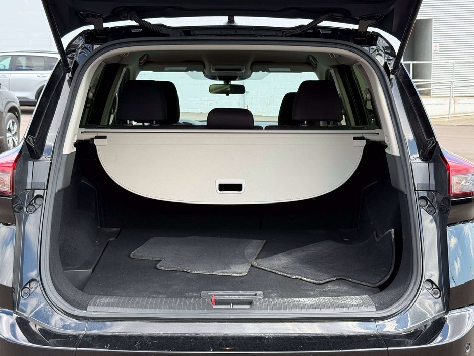 2024 Nissan Rogue S-12